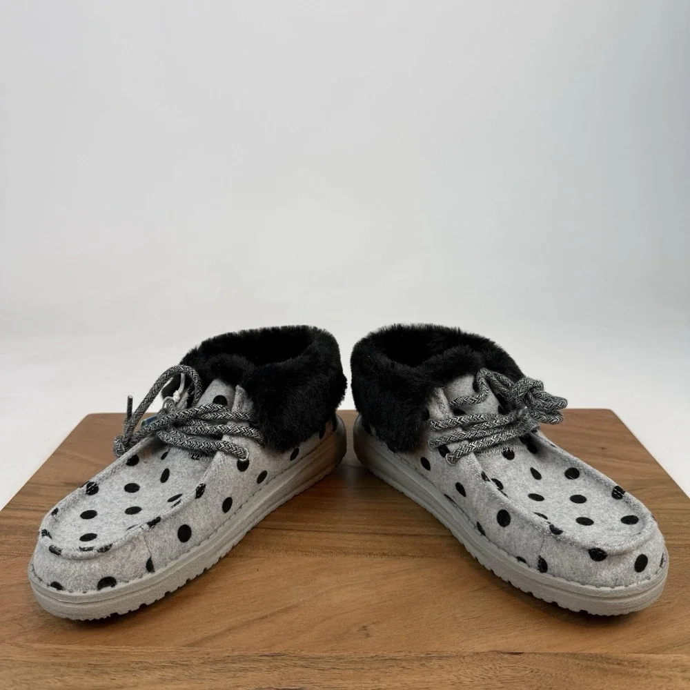 Hey Dude size 1y